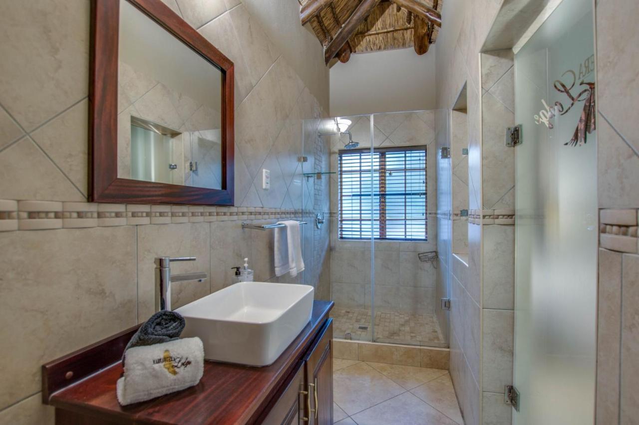 Kassaboera Lodge Hartbeespoort Buitenkant foto